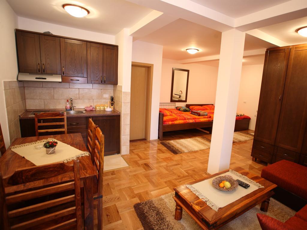 Family Apartments Žabljak Habitación foto